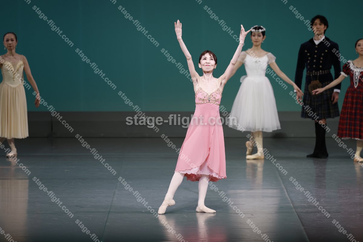 2711
